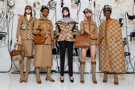 faux habit gucci